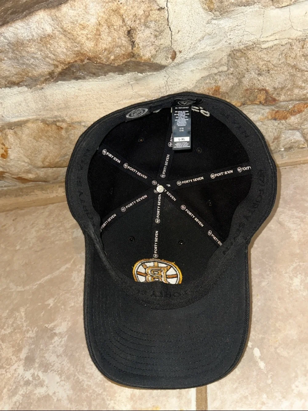 47 Brand Boston Bruins Black Hat with White Logo